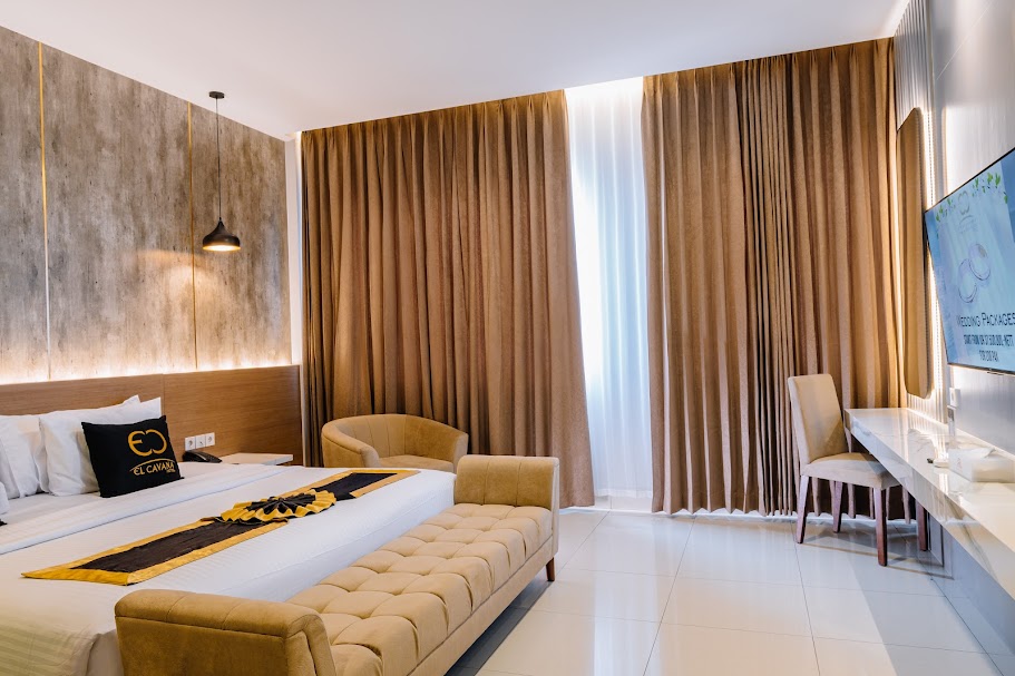 JUNIOR SUITE 217 (1)
