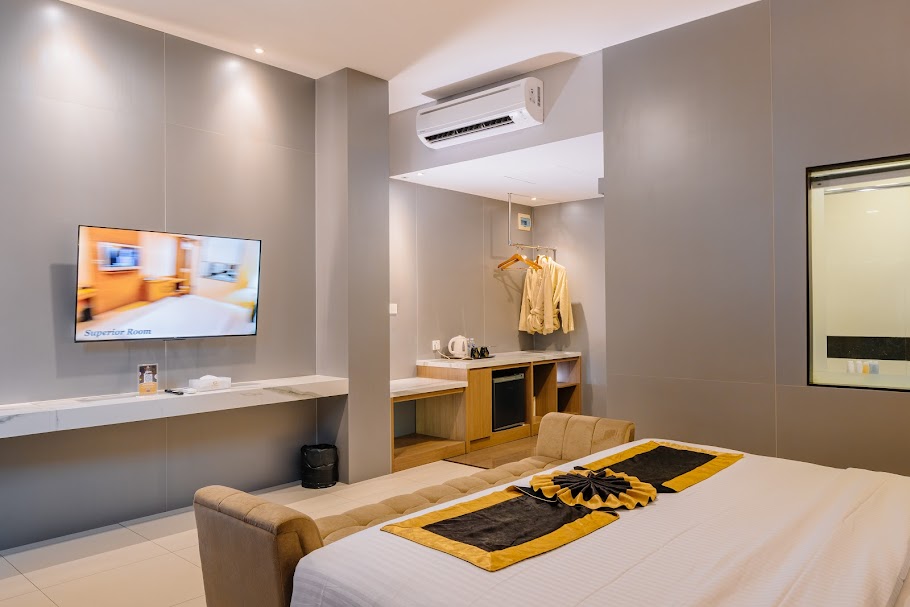 JUNIOR SUITE 217 (3)